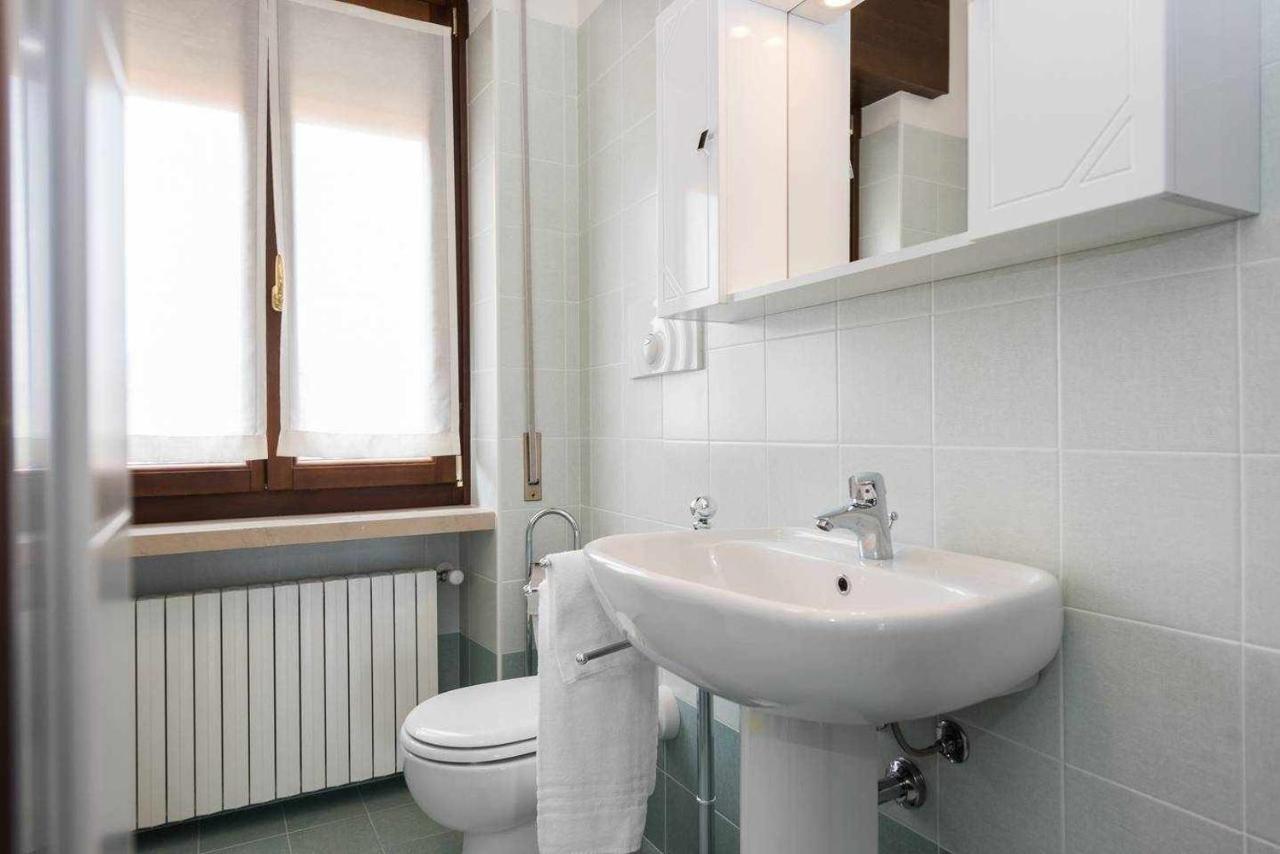 Ortaglia Apartamento Torri Del Benaco Exterior foto